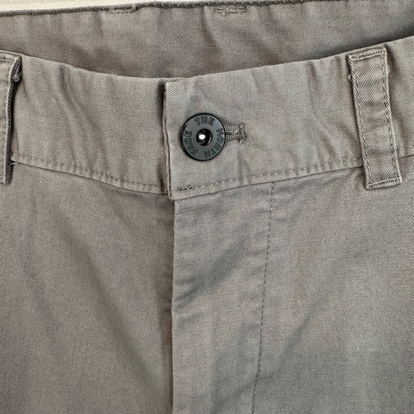 The North Face Sprag 9 Inch Khaki Grey Shorts Size 32 - Picture 7 of 11